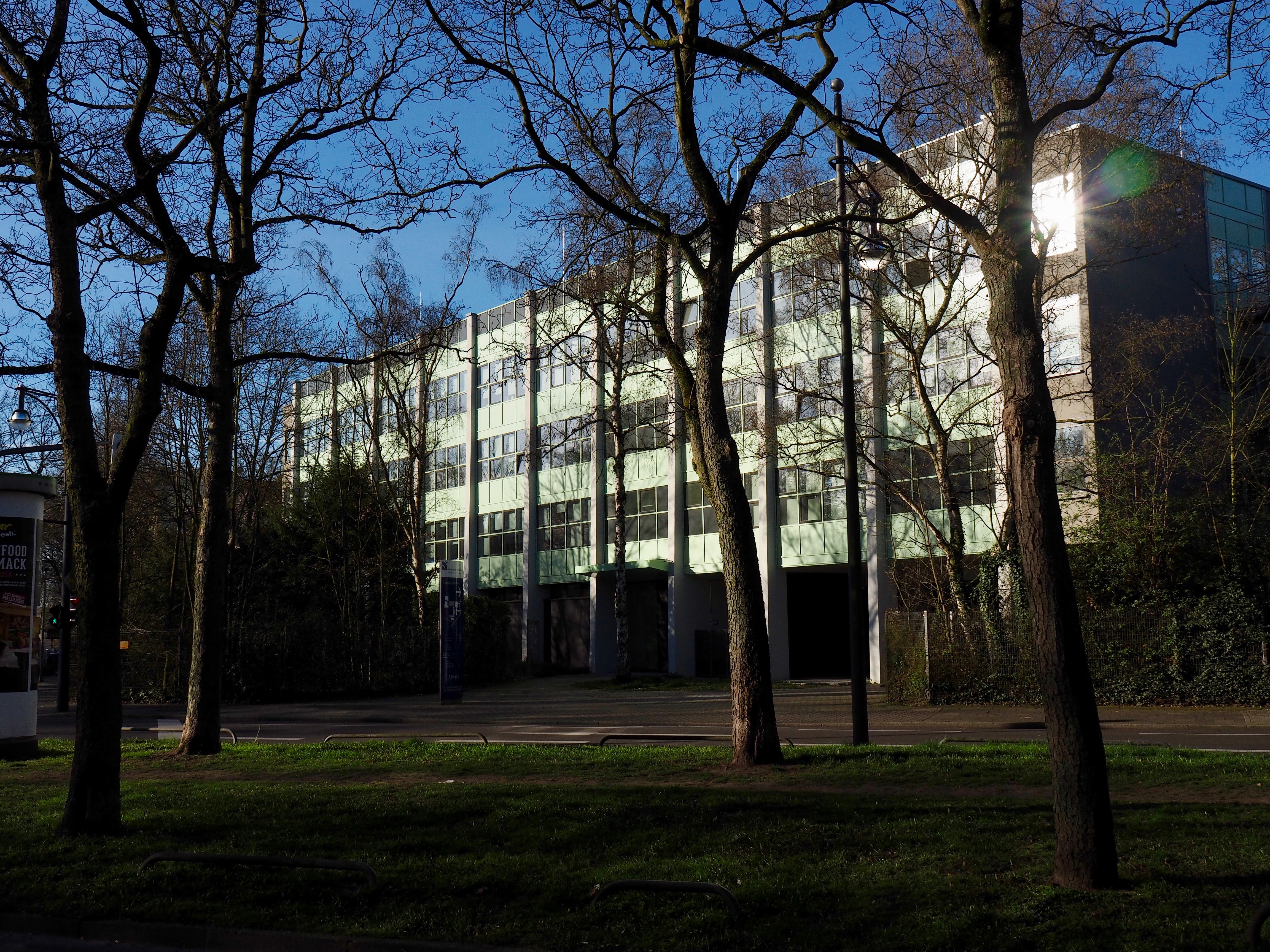 8 - DTNW - Gebäudefoto.jpg