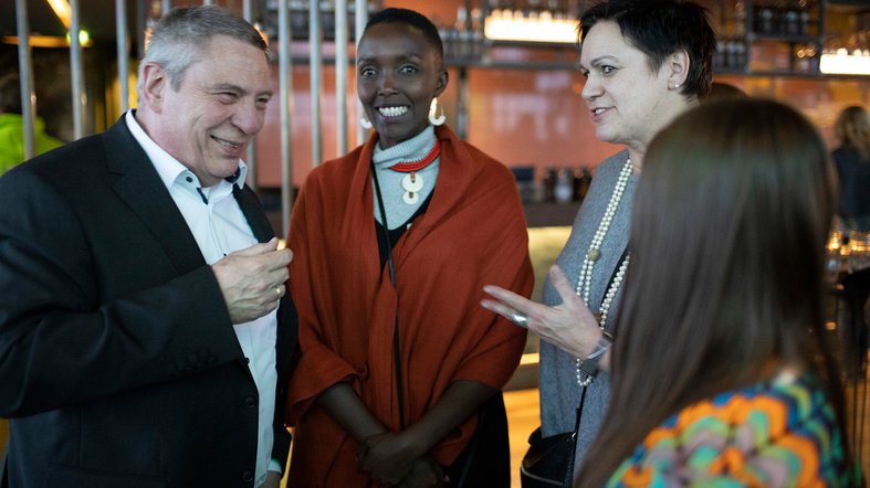 Dr. Uwe Mazura und Gäste