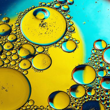 Feinste Öltröpfchen aus dem Wasser fischen