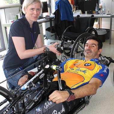 Scantermin für den Projektteilnehmer Andreas Kiemes, der im Rahmen der Paralympics 2014 in Sotschi als mehrfacher Deutscher Meister im Handbiken an den Start gi