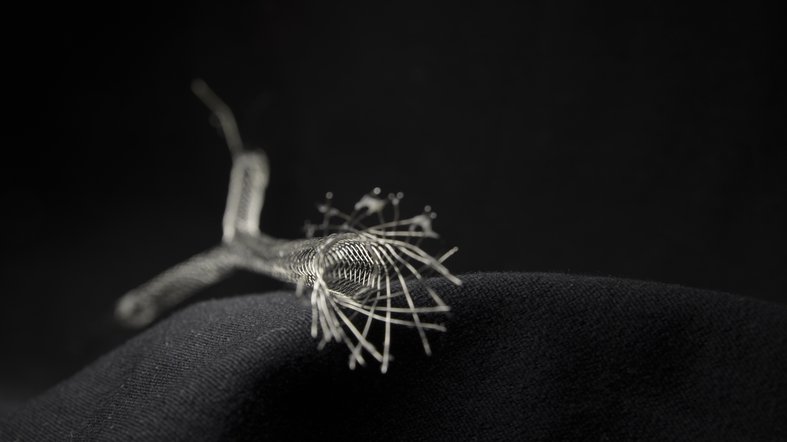 Hightex für die Medizin - Ein textiles Blutgefäß (hier: Stent).